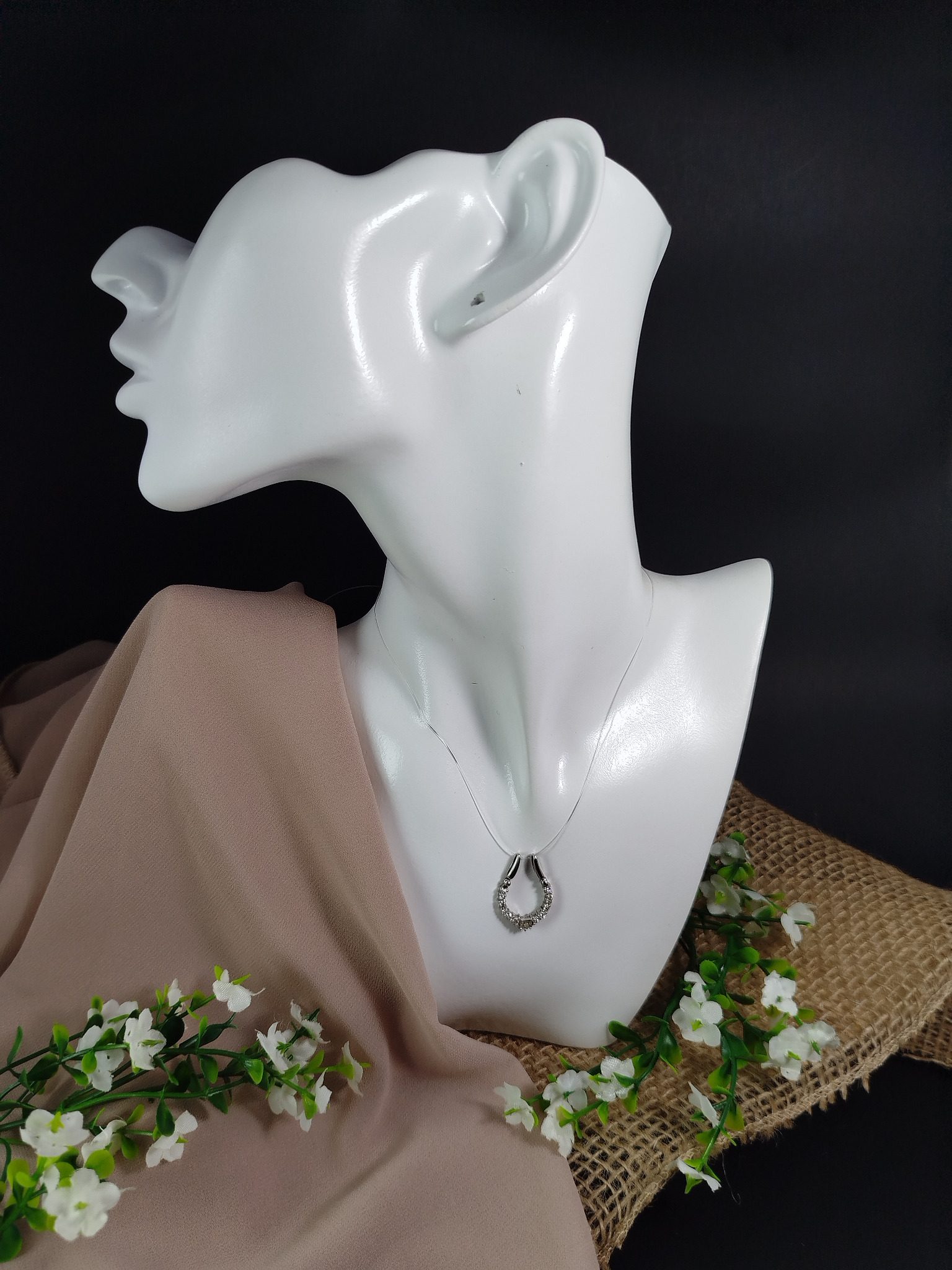 Dije en Platino 900 con 15 Diamantes (0.55 ct VVS2–SI2) – 3.5 g / 16×16 mm - Image 5