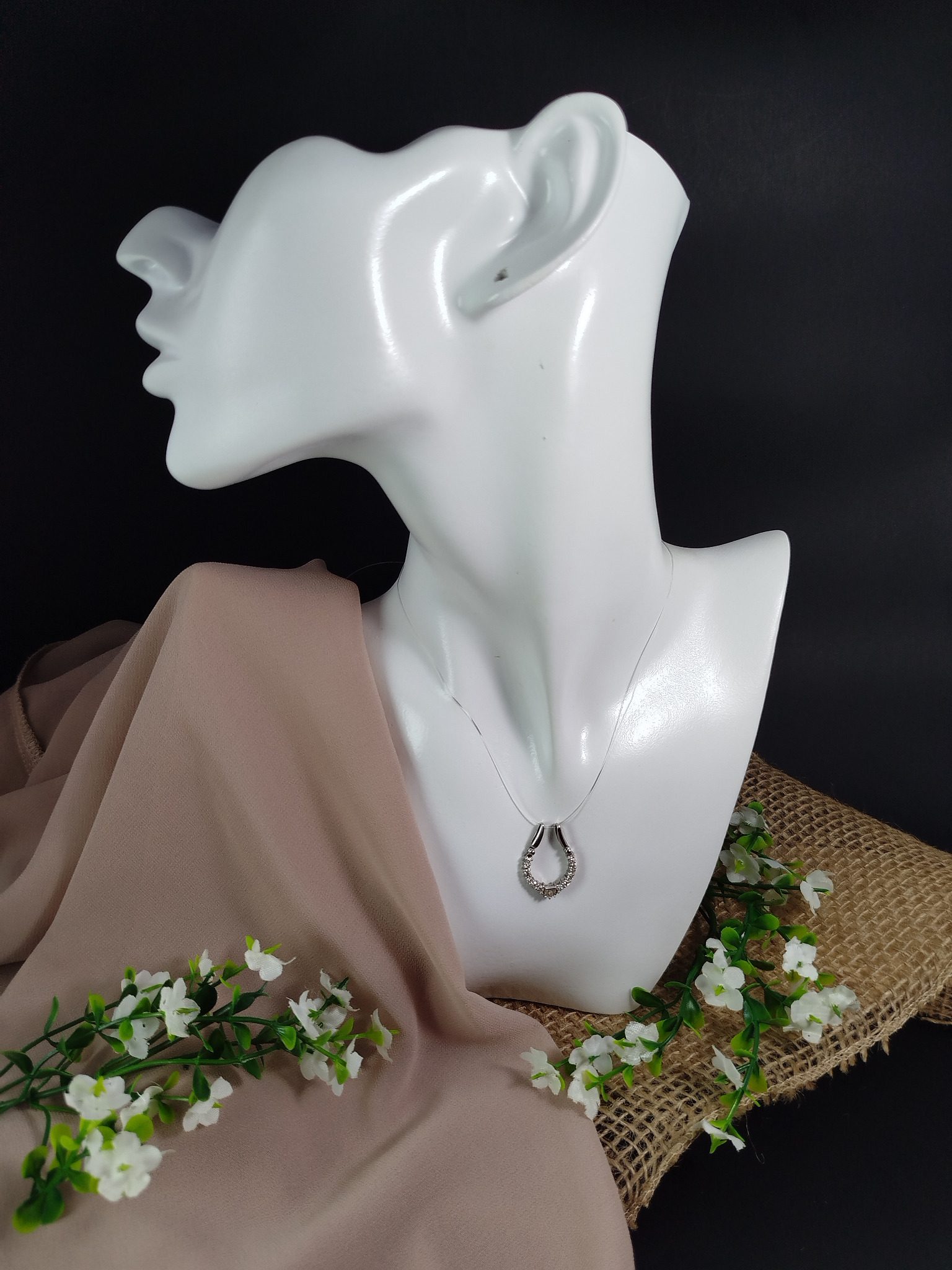 Dije en Platino 900 con 15 Diamantes (0.55 ct VVS2–SI2) – 3.5 g / 16×16 mm - Image 4