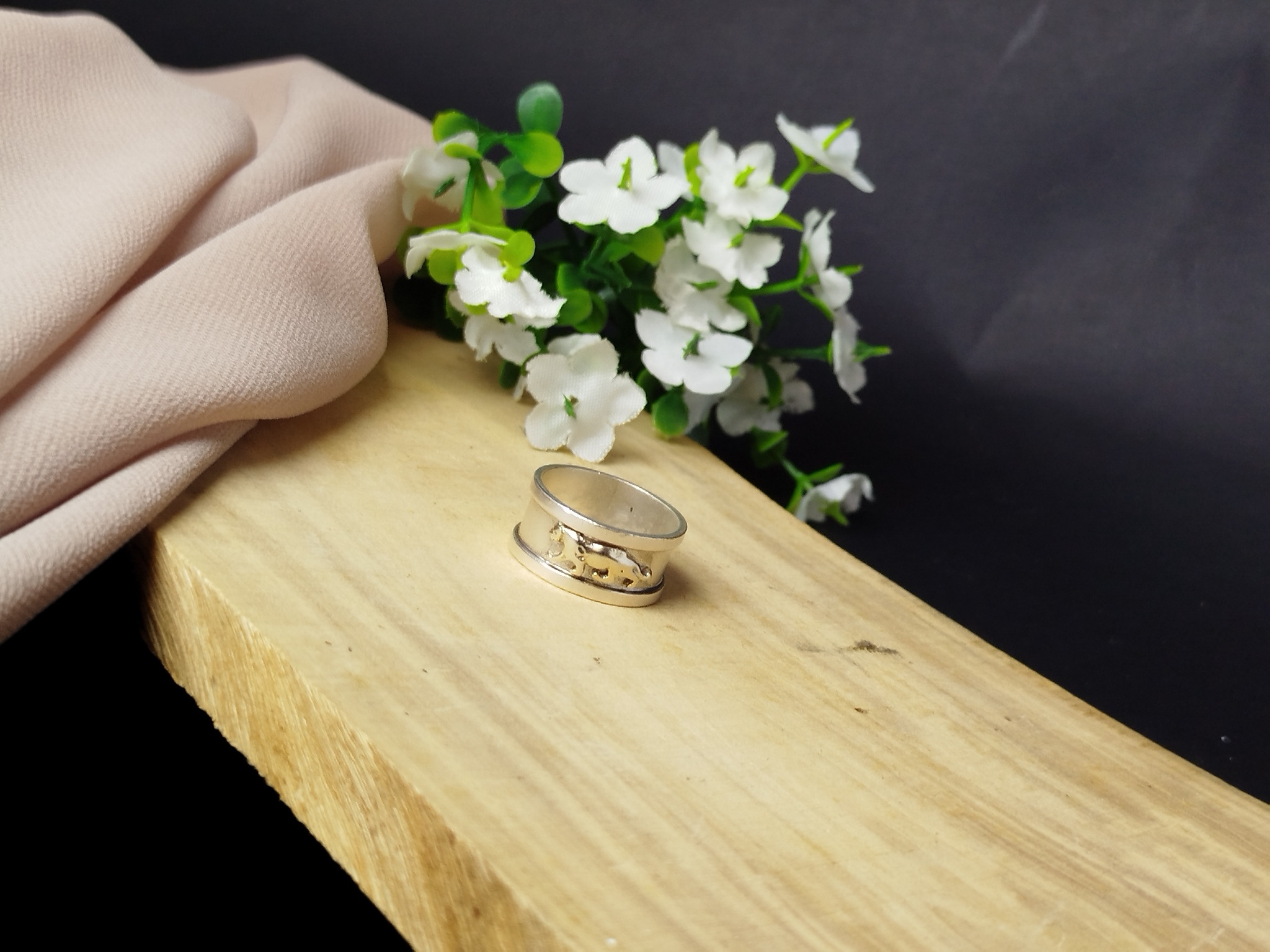 Anillo en Plata 950 con León en Oro – 4.20 g (Talla 6.5)