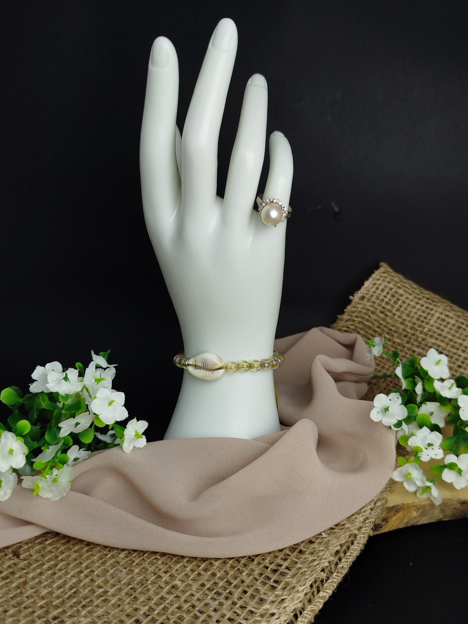 Anillo en Platino 900 con Perla de 9 mm y 9 Diamantes (0.09 ct) – 6.3 g / Talla 5.25 - Image 4