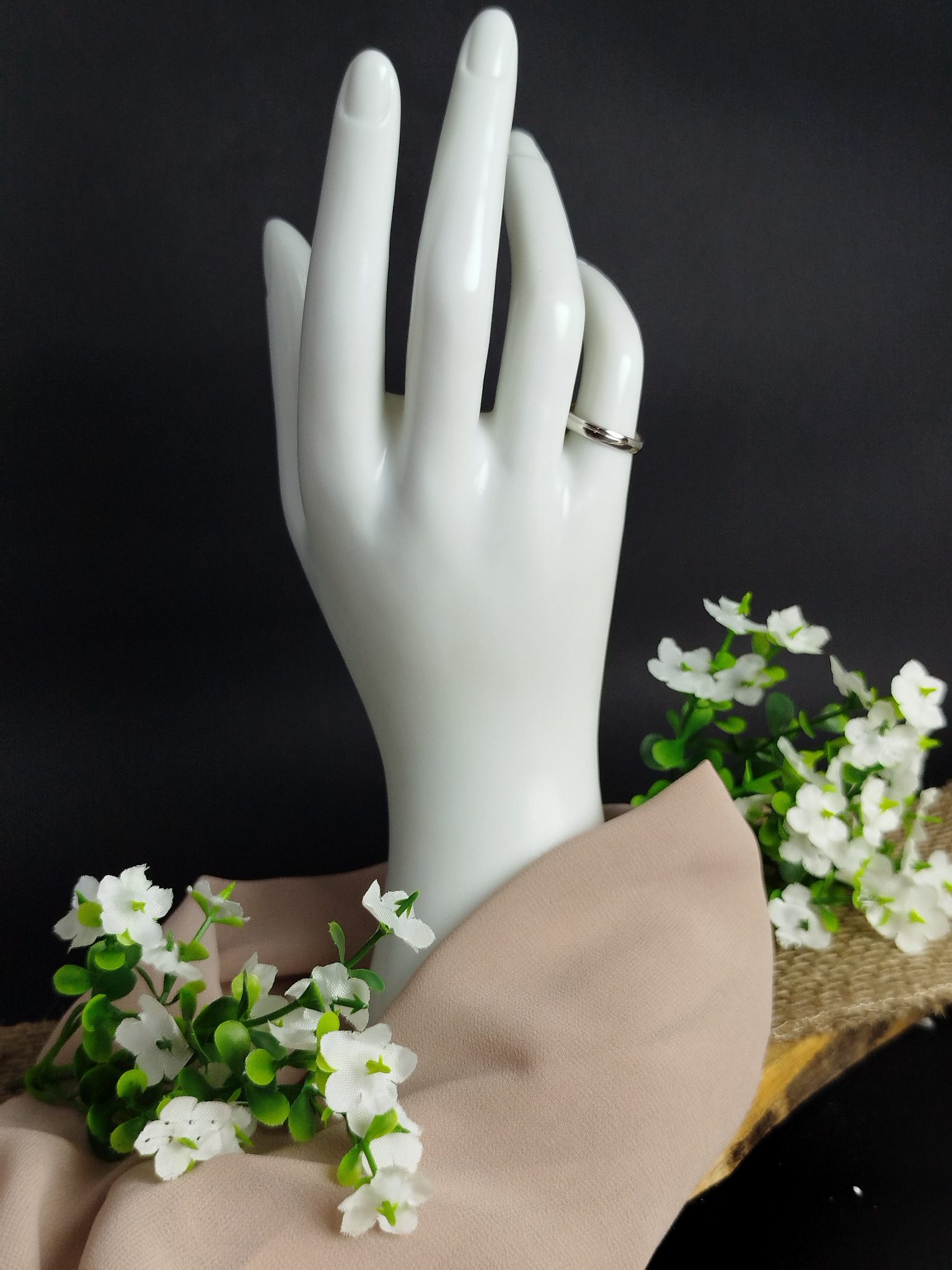 Anillo Ondulado en Platino 1000 con Zafiro Interno – 4.2 g / Talla 6.25 / Pureza Total - Image 5