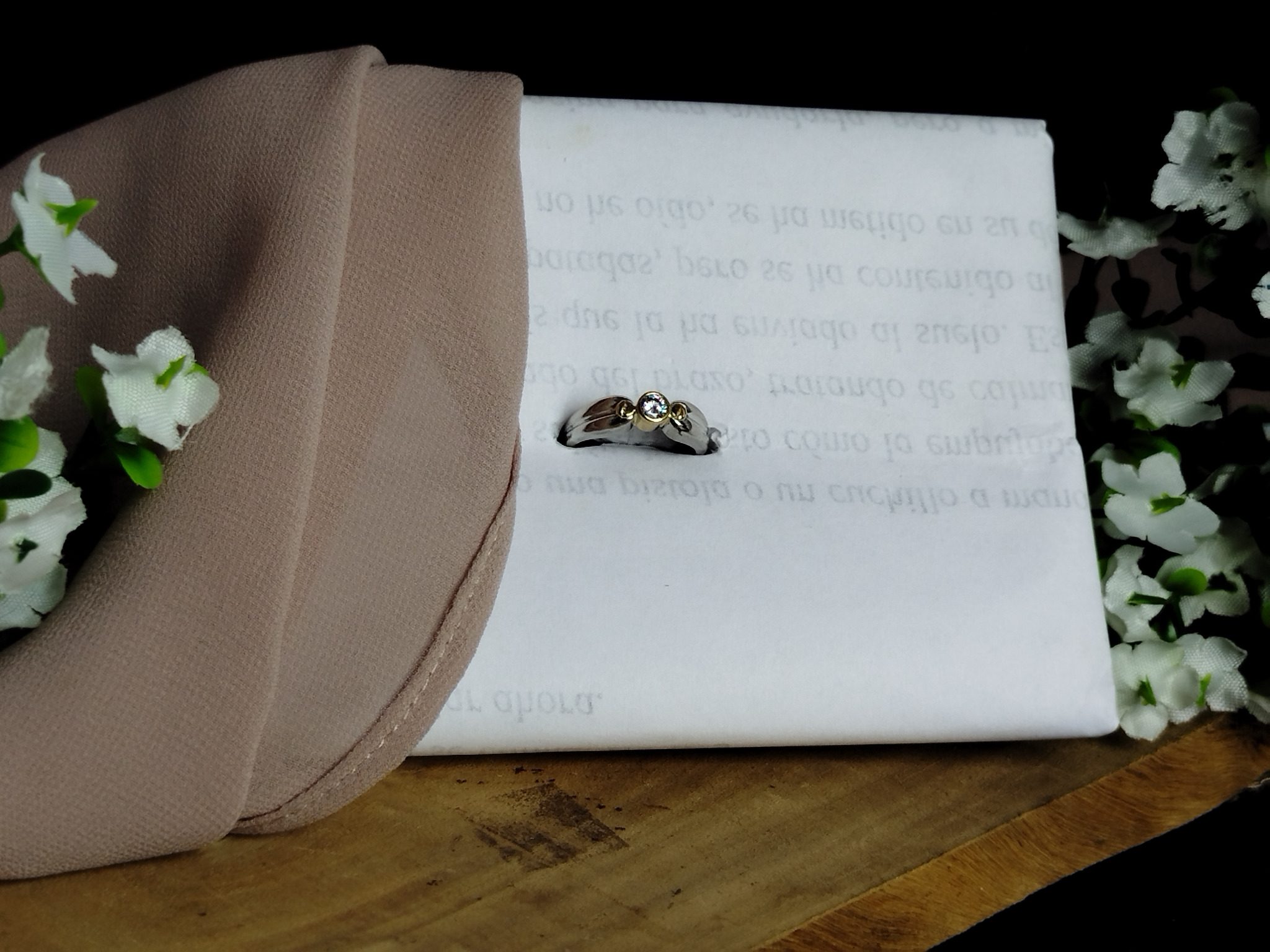 Anillo en Platino 900 y Oro 18K con Diamante de 0.14 ct – 6.2 g / Talla 4.5 - Image 2