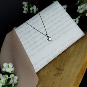 Cadena y Dije Unisex en Platino 900 con Diamante 0.61 ct – Color I / Claridad SI2 / 40 cm / 3.22 g