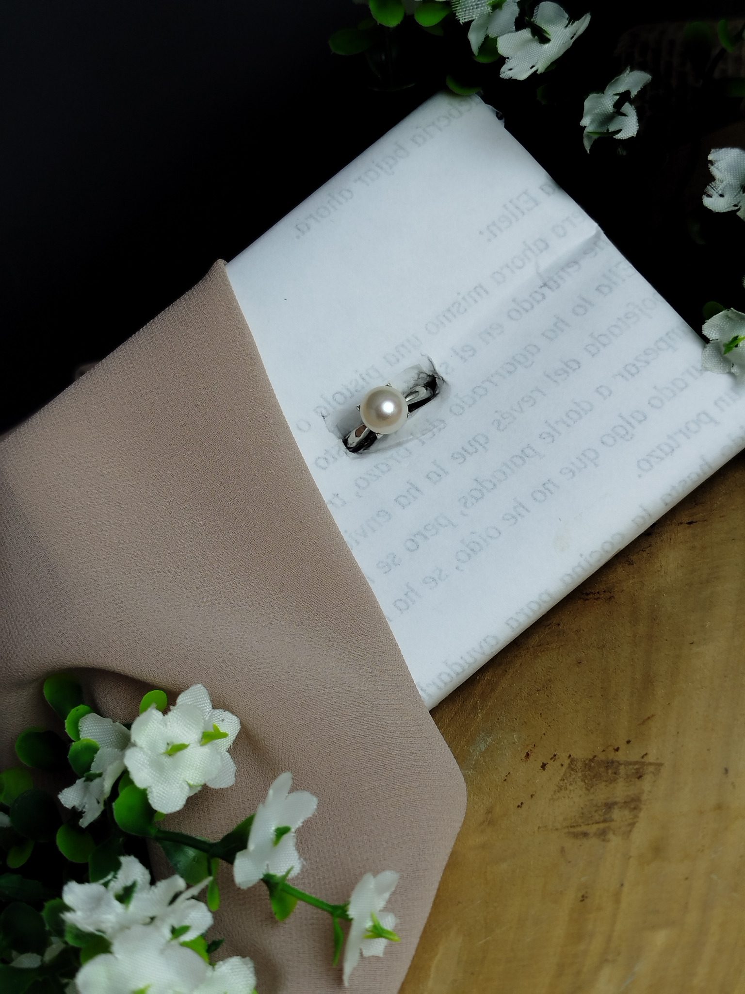 Anillo en Platino 900 con Perla Natural de 8.5 mm – 3.56 g / Talla 5 / Alta Pureza