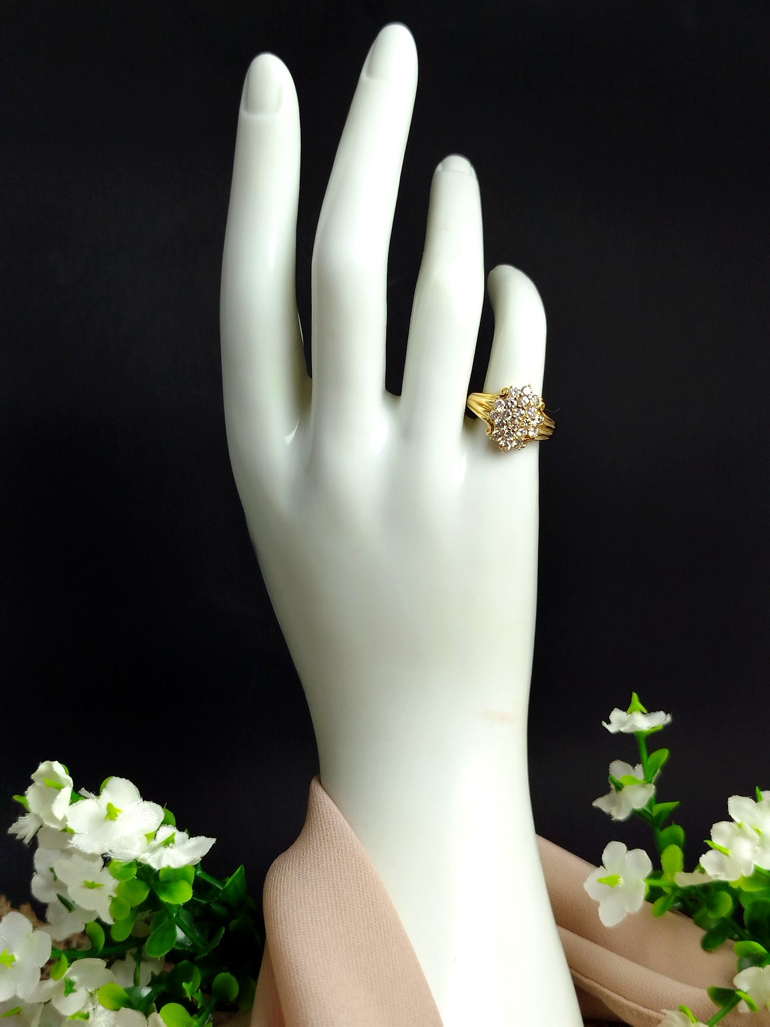 Anillo en Oro 18K con 20 Diamantes VS1–SI1 (1.08 ct) – 5.2 g / Talla 5.5 / Dama - Image 5