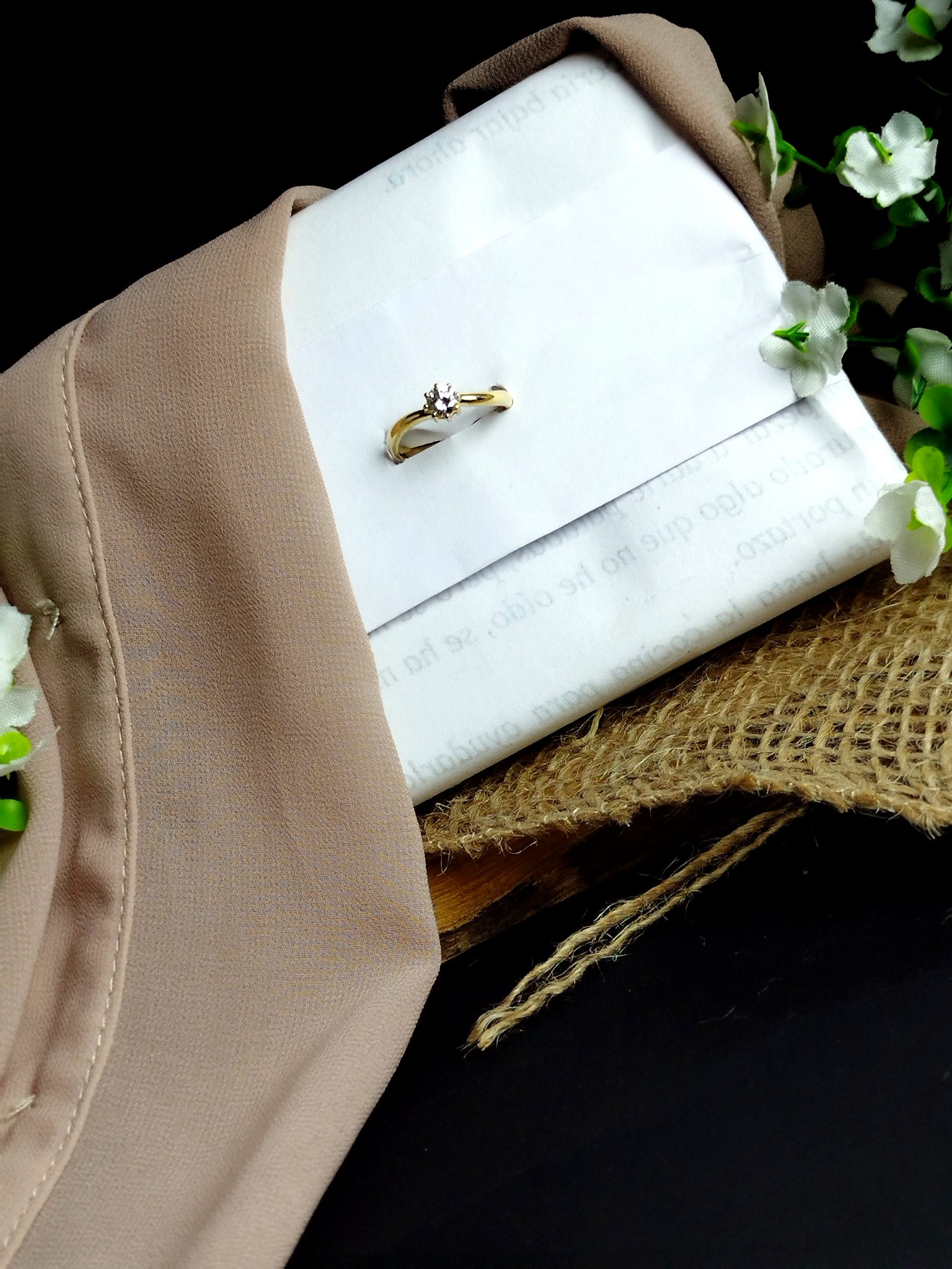 Anillo en Oro 18K con Diamante 0.33 ct – 2 g / Talla 5.5 / Dama