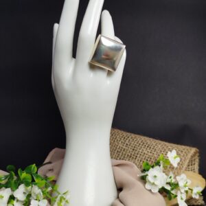 Anillo de Diseño Liso con Cuadrado en Plata 950 – 16.42 g (Talla 7)